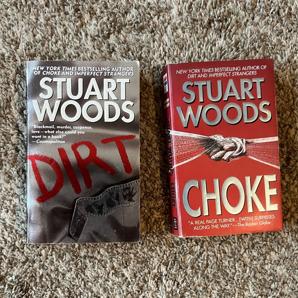 EUC 2PK STUART WOODS “DIRT” and “CHOKE” paperbacks